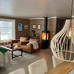 Cozy Family Close To Lake, Hiking, Cycling