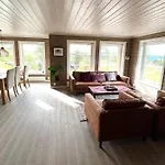 Cozy Family Close To Lake, Hiking, Cycling Hébergement de vacances *