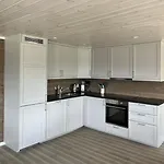 Cozy Family Close To Lake, Hiking, Cycling