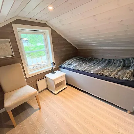Cozy Family Close To Lake, Hiking, Cycling Hébergement de vacances *